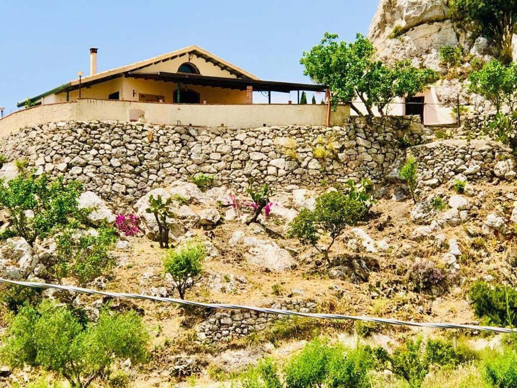 B&B Tenuta La Puntara Caltanissetta Exterior photo
